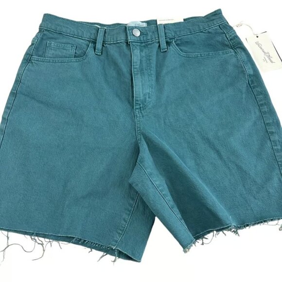 Universal Thread Women's Teal Green Bermuda Jean Shorts - Size 8 - NWT - Picture 1 of 5